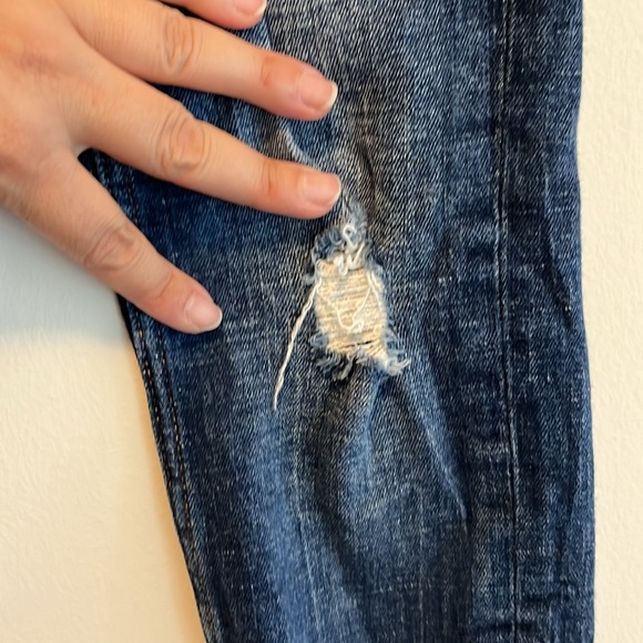 ZARA distressed zip hem jeans - Picture 3 of 11